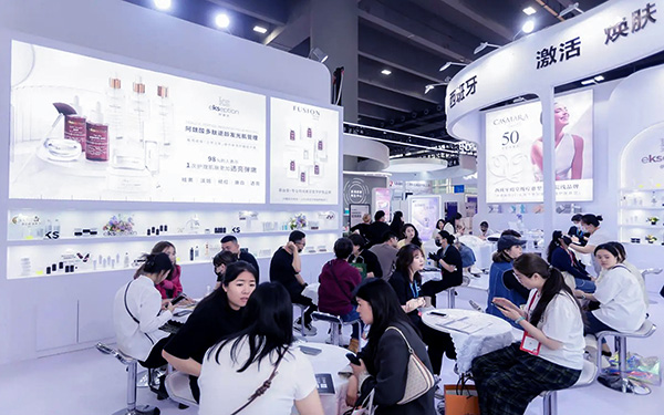 在展台设计装修合作中，合同签订注意事项有哪些？