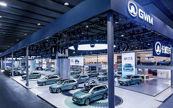 在展会制作装修中,如何运用色彩策略来吸引客商?